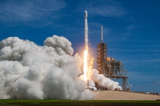 SpaceX Is Making Commercial Space Launches Look like Child’s Play